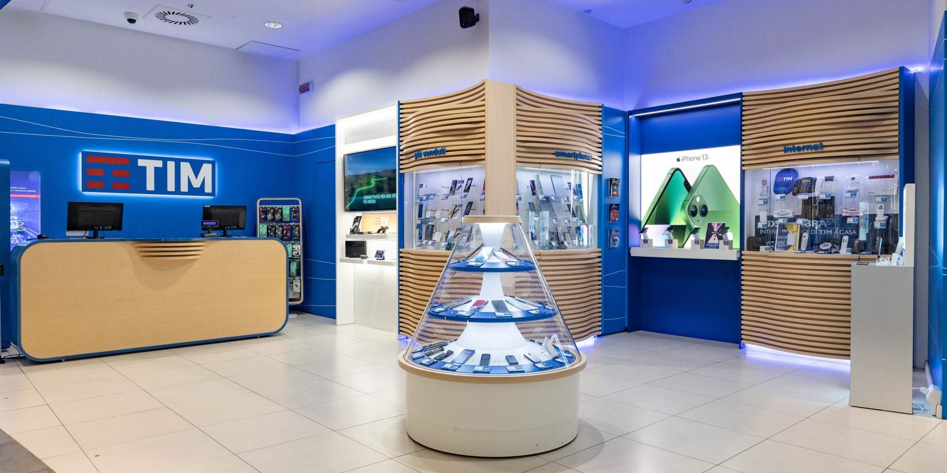 Brescia C.C. Elnòs Shopping Center 2 Negozi TIM Brescia